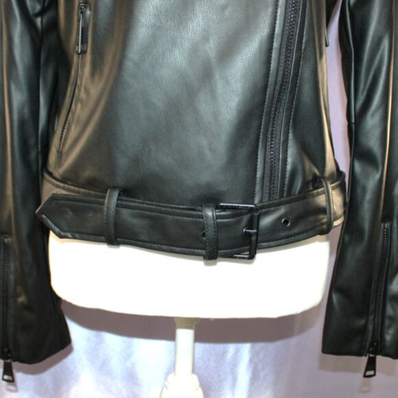 NEW DKNY Black Faux Leather Moto Jacket – Belted Waist, Asymmetrical Zip Size M - Picture 10 of 16